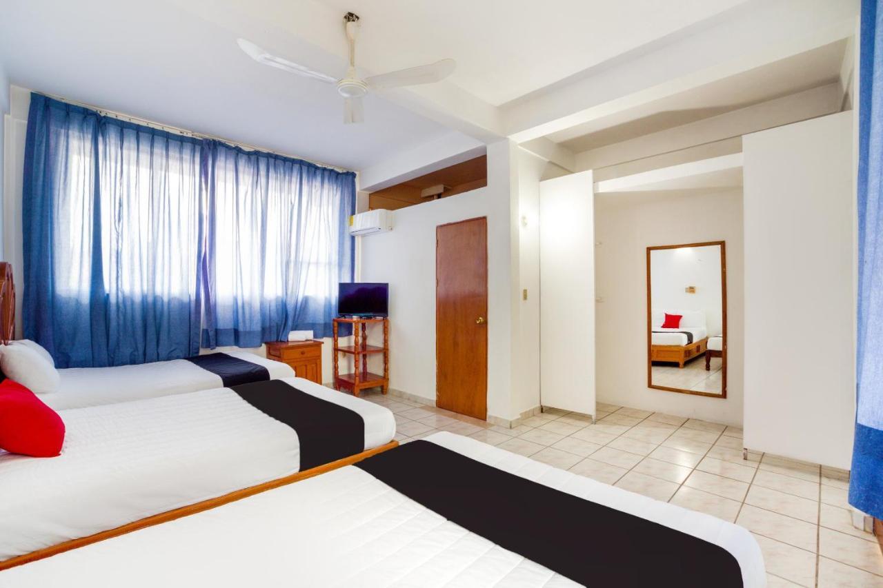 Hotel Adelita Zihuatanejo Bagian luar foto