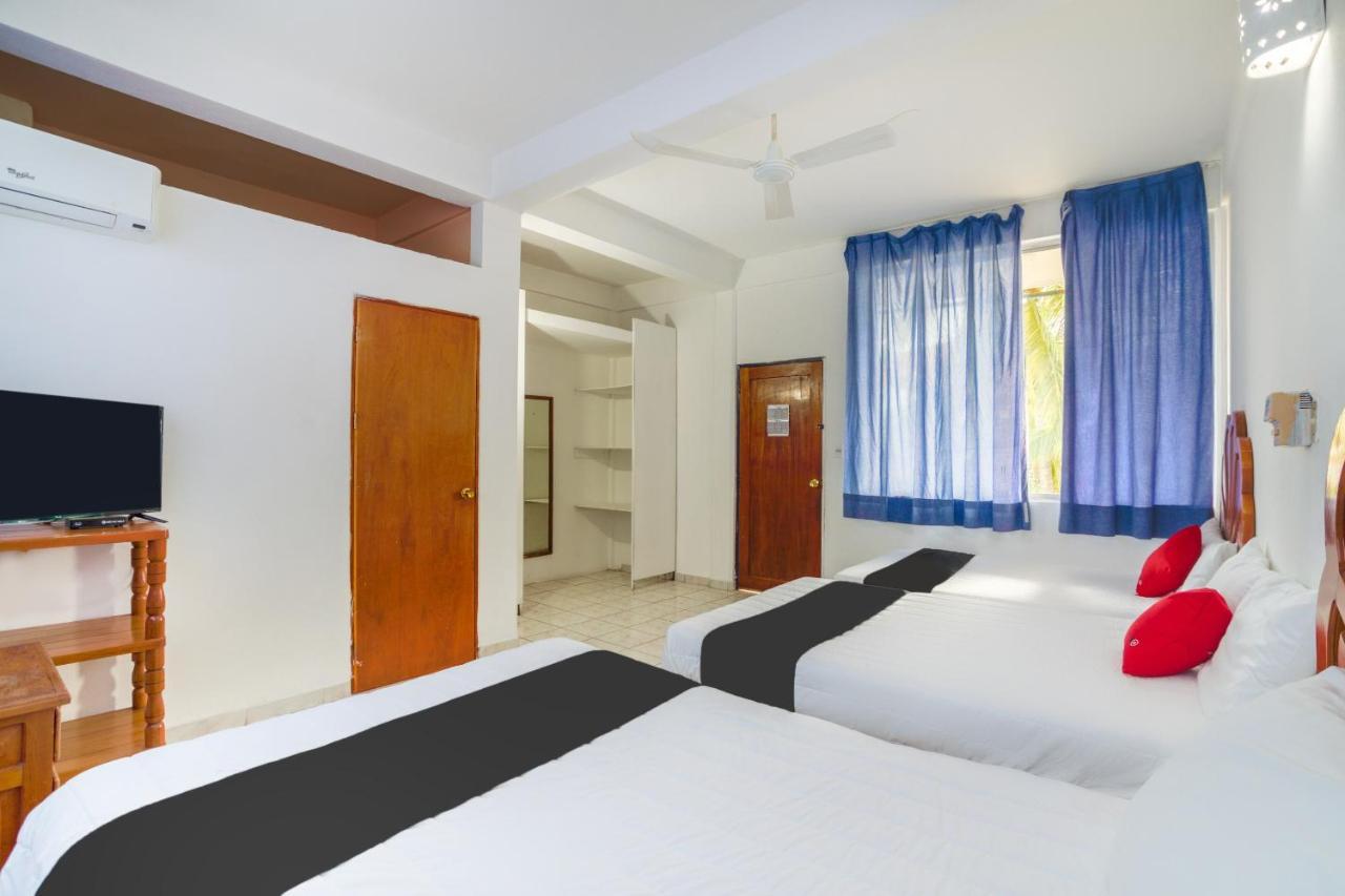 Hotel Adelita Zihuatanejo Bagian luar foto