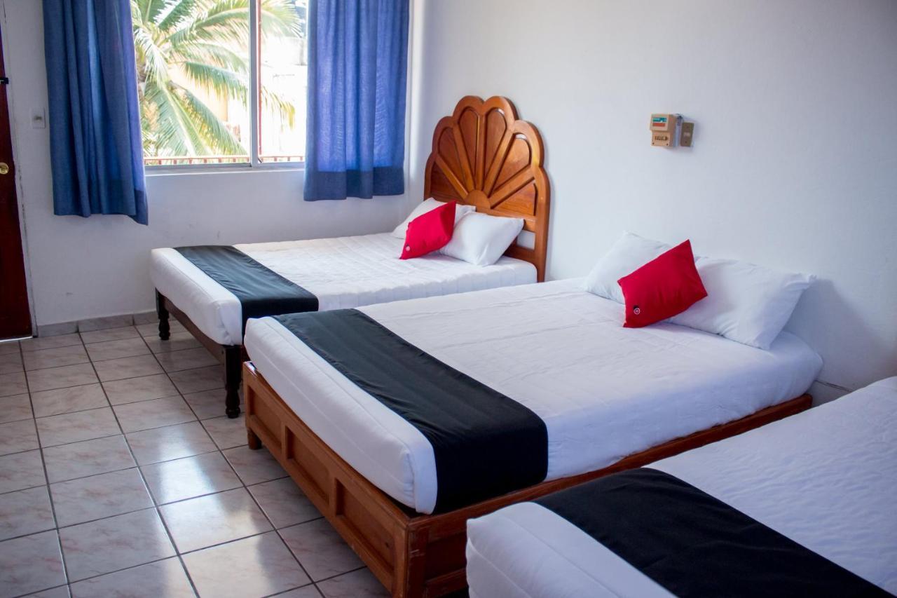 Hotel Adelita Zihuatanejo Bagian luar foto