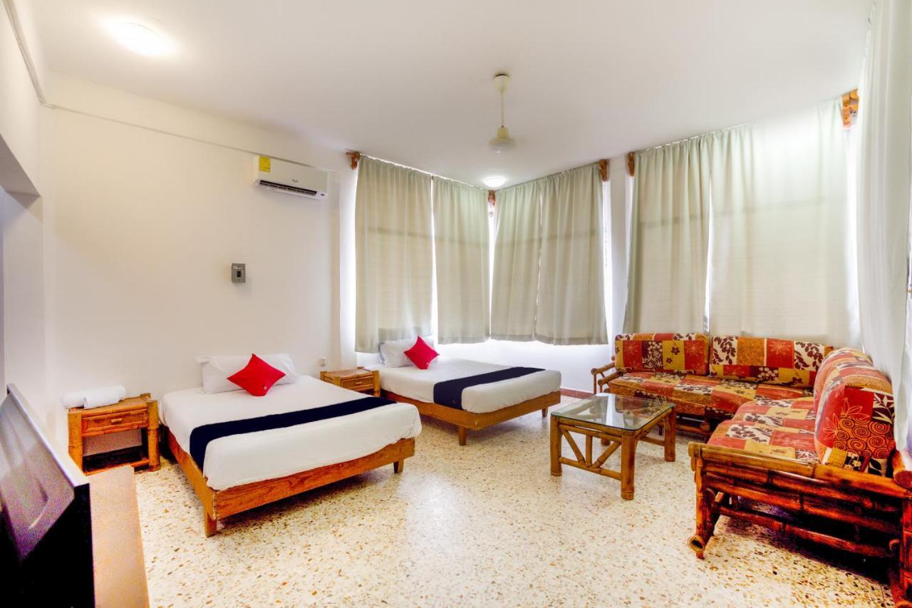Hotel Adelita Zihuatanejo Bagian luar foto